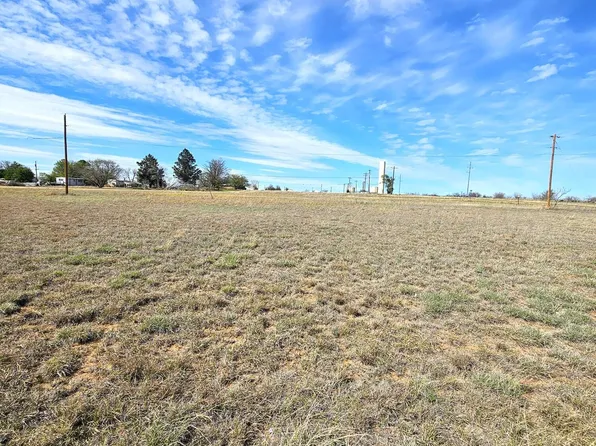 104 Mollybee Dr, Howardwick, TX 79226