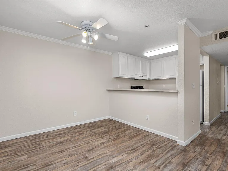 1019 Dornajo Way #149 — Photo 4