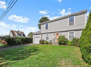 10 Yukon St, Stratford, CT 06614