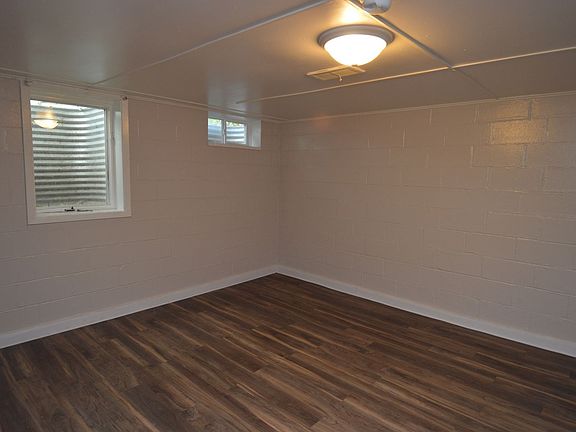 4th image of 2031 2nd Ave N #Basement