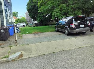 143 Franklin Ave FLOOR 1, Cranston, RI 02920