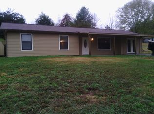 425 Virginia Ave, Sevierville, TN 37876