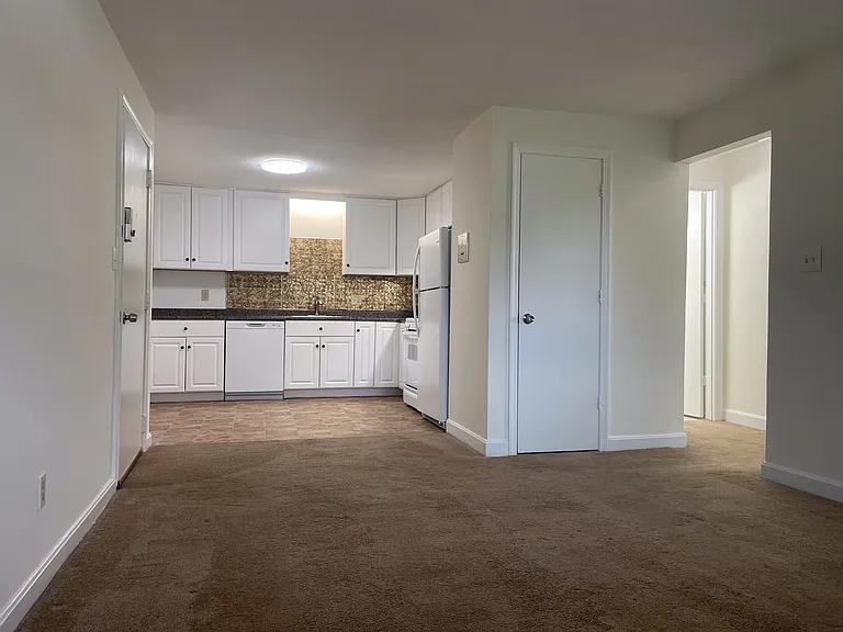 Delmont Estates — Photo 13