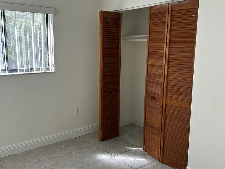 8520 SW 133rd Avenue Rd #213 — Photo 11