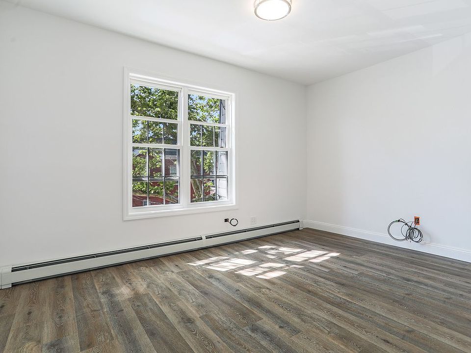 1st image of 2404 23rd St #2