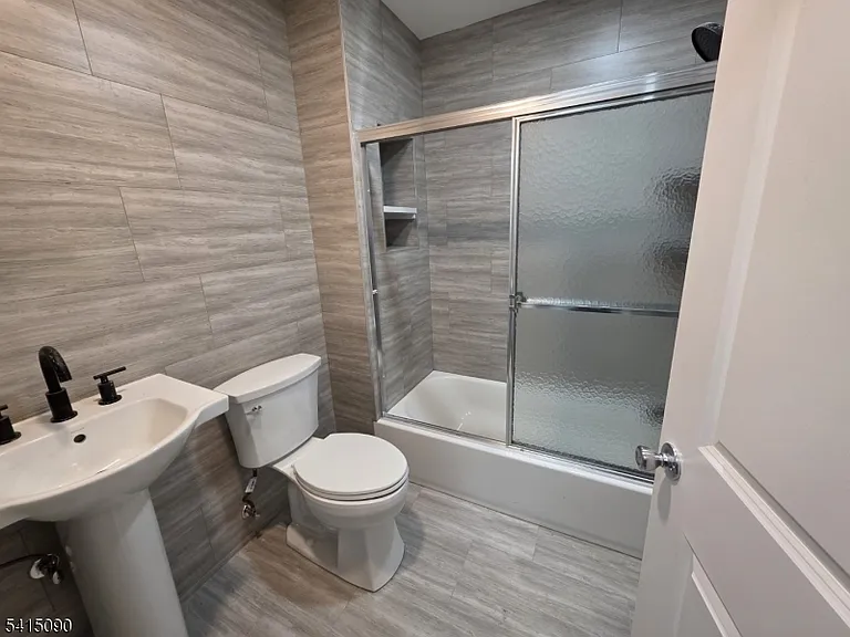 260 Trenton Ave — Photo 21
