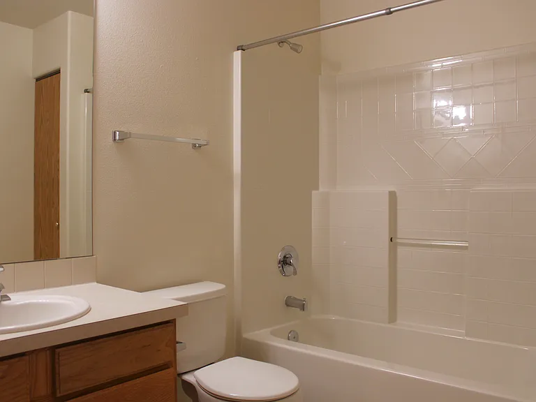 1231 McKittrick St #3 — Photo 15
