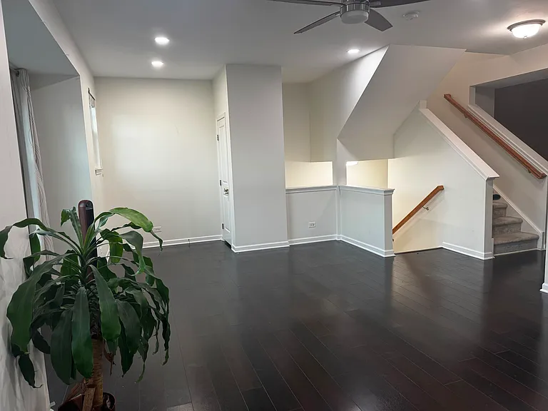 3335 Kentshire Cir — Photo 28