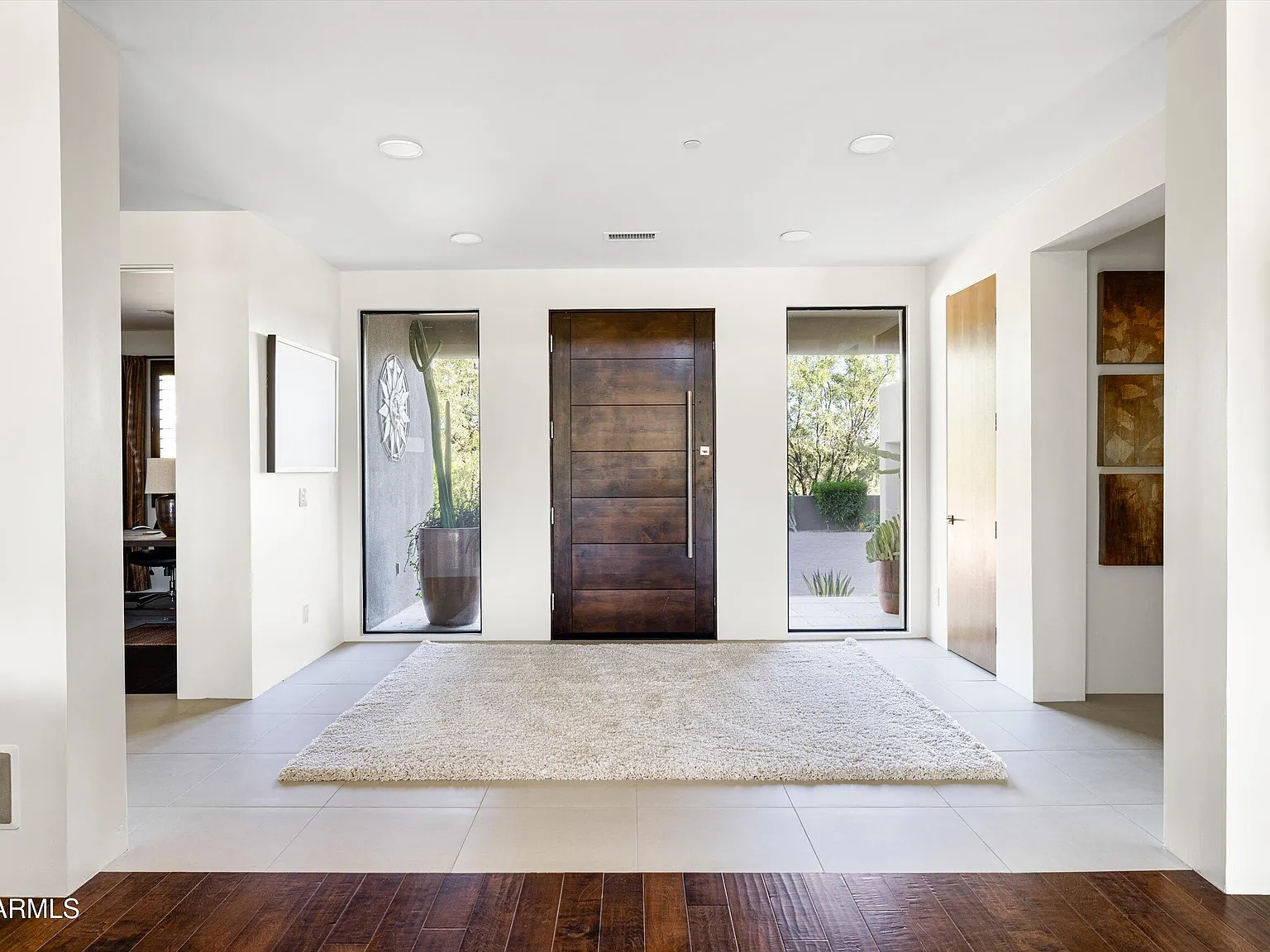 4 bed, 4.5 bath, 4089 sqft, $9,000 — Photo 4