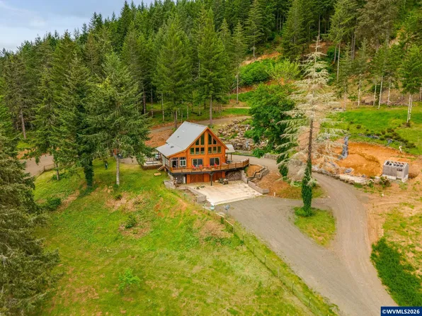 24218 Vaughn Rd, Veneta, OR 97487
