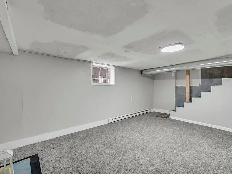 2110 S Sterling Ave — Photo 23