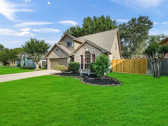 3rd image of 21446 Park Timbers Ln