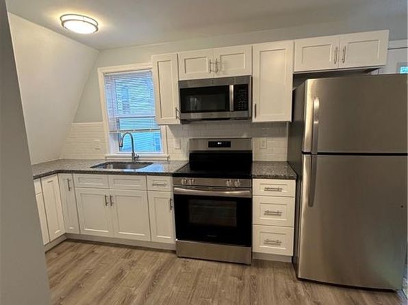 158 Roger Williams Ave Unit 2