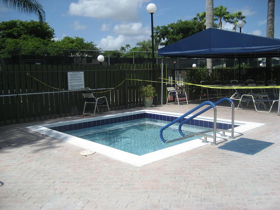 Clubhouse Spa