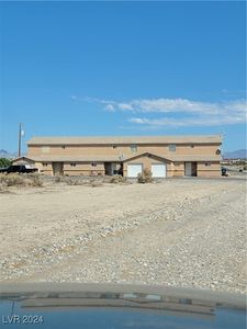 200 Mount Charleston Dr, Pahrump, NV, 89048