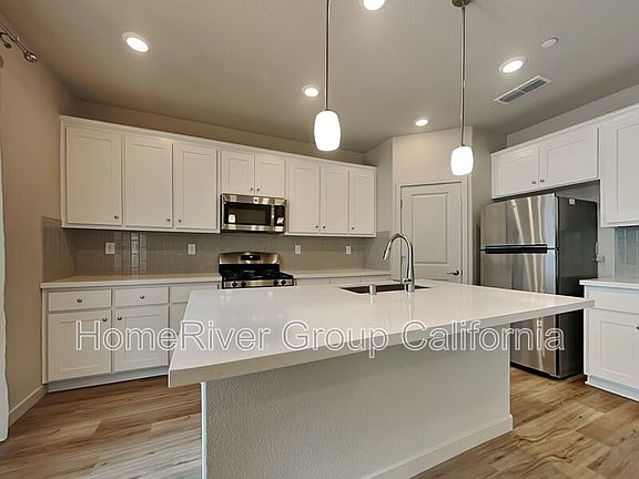 4th image of 3445 Cantor Dr