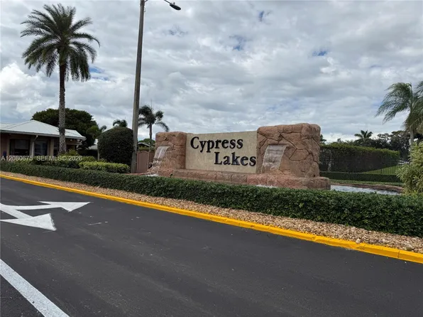 3518 Cypress Trl #107, West Palm Beach, FL 33417