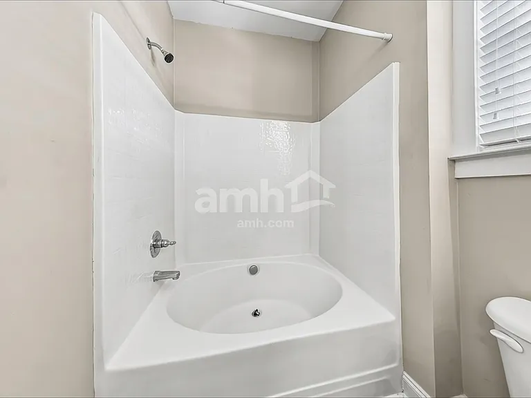 13640 Swinton Rd — Photo 11