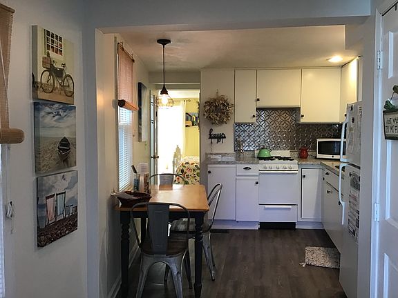 3rd image of 93 Asbury Ave