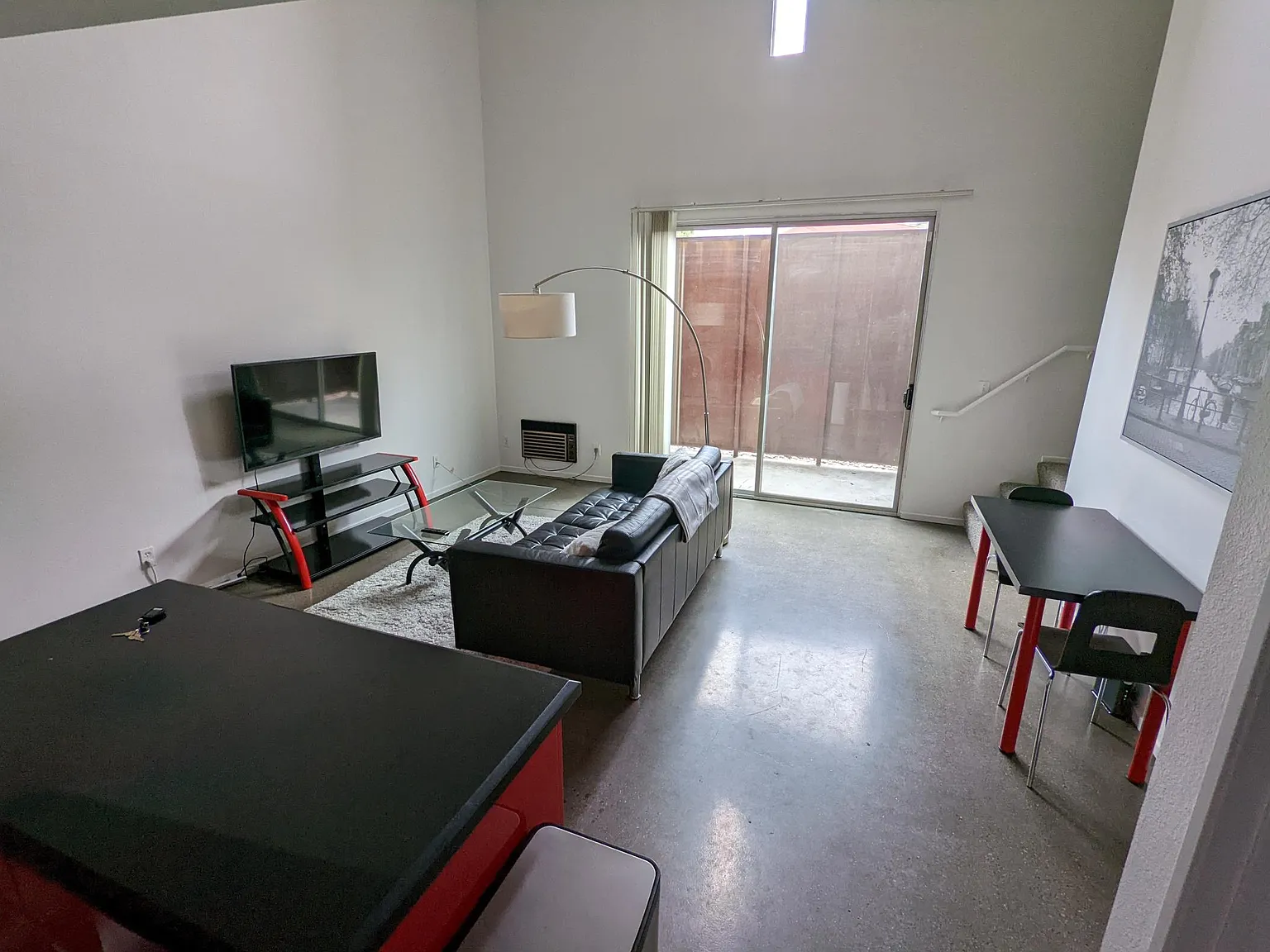 721 9th Ave — Photo 3