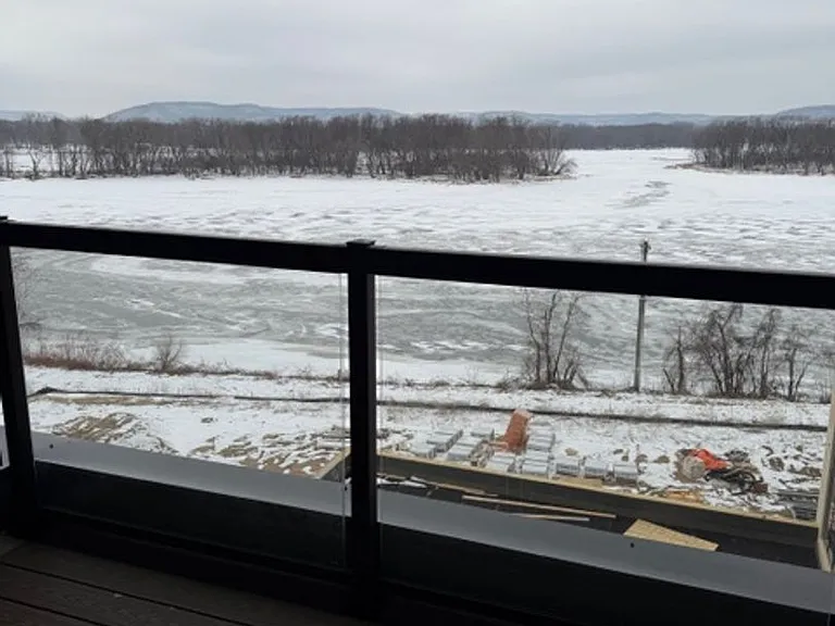 Brand New - War Eagle Apartments in the River Point District — Photo 58