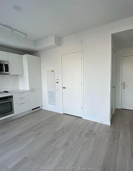 3 Gloucester St #901 — Photo 50