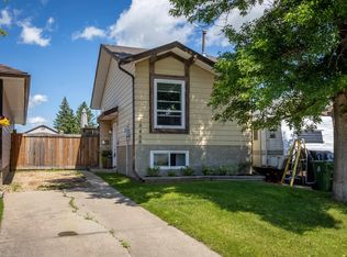 10408 98th Ave, Morinville, AB T8R1C8
