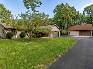 1542 Division St, Metamora, IL 61548