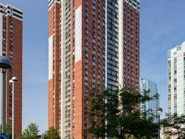 Parkside East at Newport