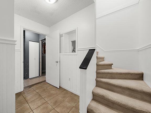 4th image of 2734 Valemont Cres