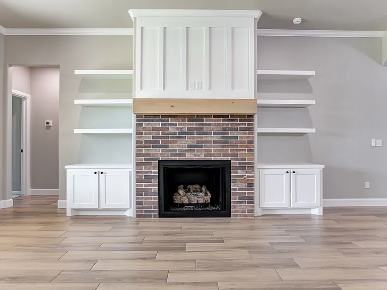2728 Dunham Dr — Photo 6