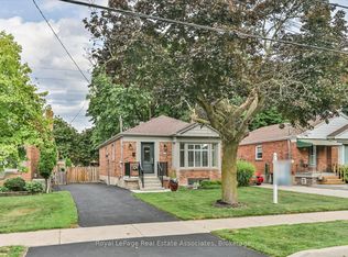 41 Ashbourne Dr, Toronto, ON M9B 4H3