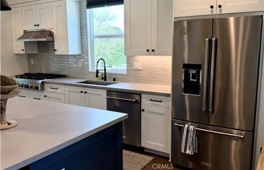 3 bed, 2.5 bath, 1721 sqft, $7,000 — Photo 4