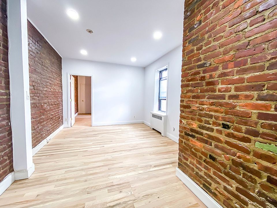 1st image of 31-11 Crescent St #D9
