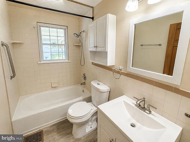 1407 Wall Ave — Photo 13