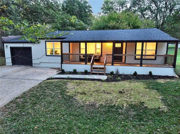 1909 S Ellison Way, Independence, MO 64050