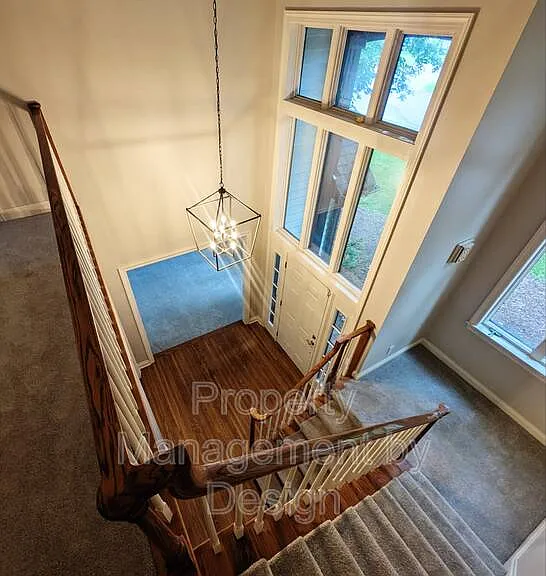 921 Vineland Ct — Photo 12