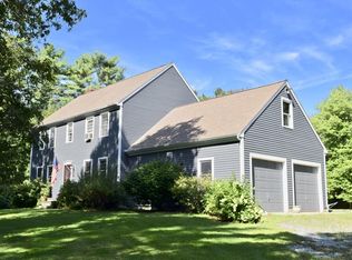 193 High St, Rochester, MA 02770