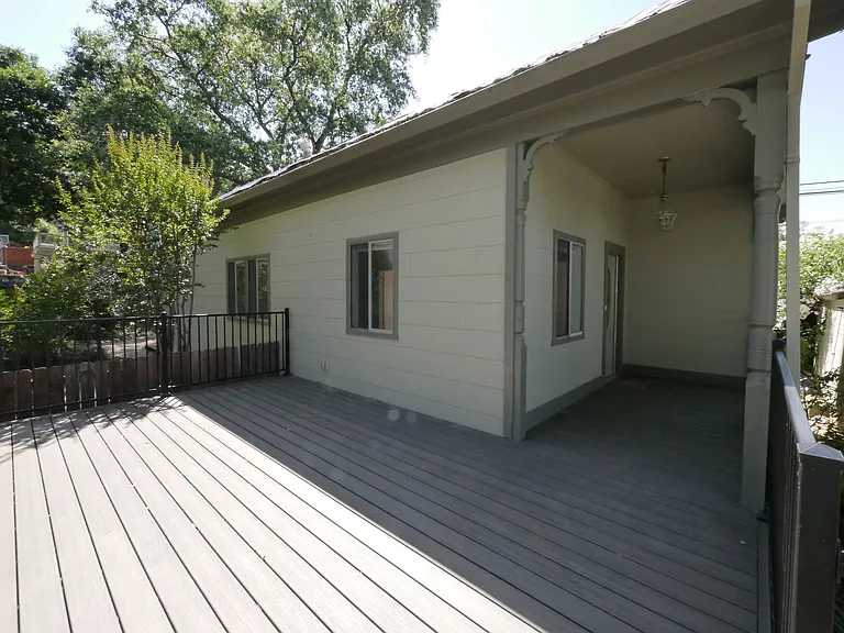 116 S Arroyo Seco St — Photo 2