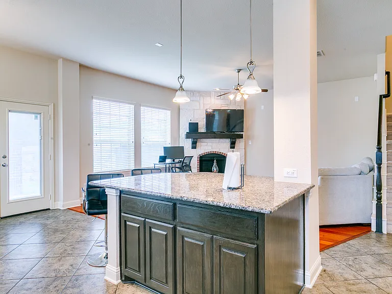 3116 Hereford Dr — Photo 12