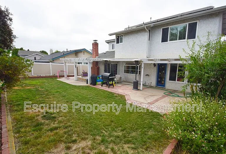 9014 McCloud Dr — Photo 23