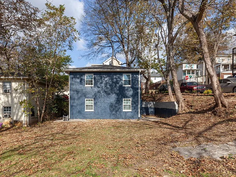 207 South Ave SE — Photo 10