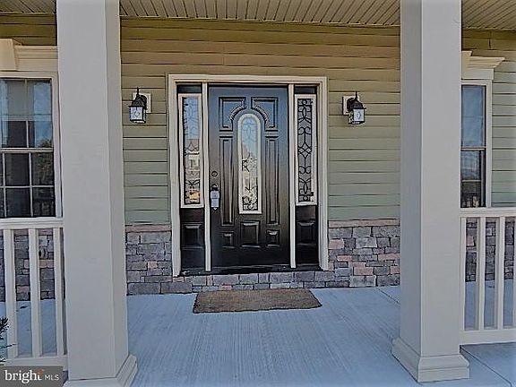 3rd image of 130 Granny Smith Ln