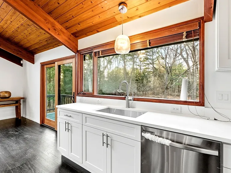 86 Myles Standish Rd #1 — Photo 3