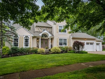 22 Hawthorn Dr, Succasunna, NJ, 07876