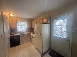 43 Rainer St, Melville, NY 11747