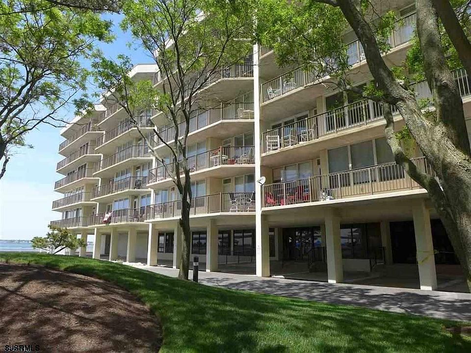 1st image of 500 Bay Ave APT 501N