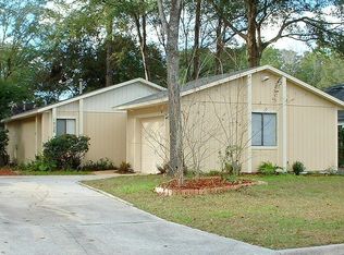 1928 SW 73rd St, Gainesville, FL 32607