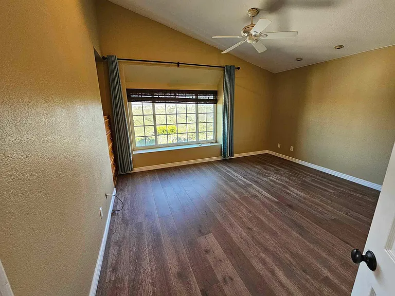 10794 Glendover Ln — Photo 6