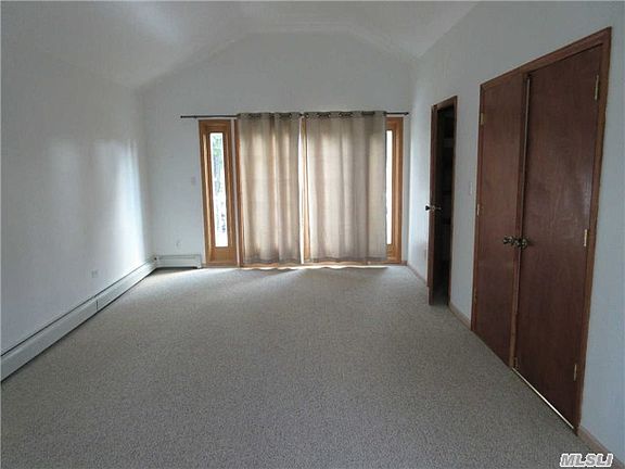 2nd image of 683 Irving St
